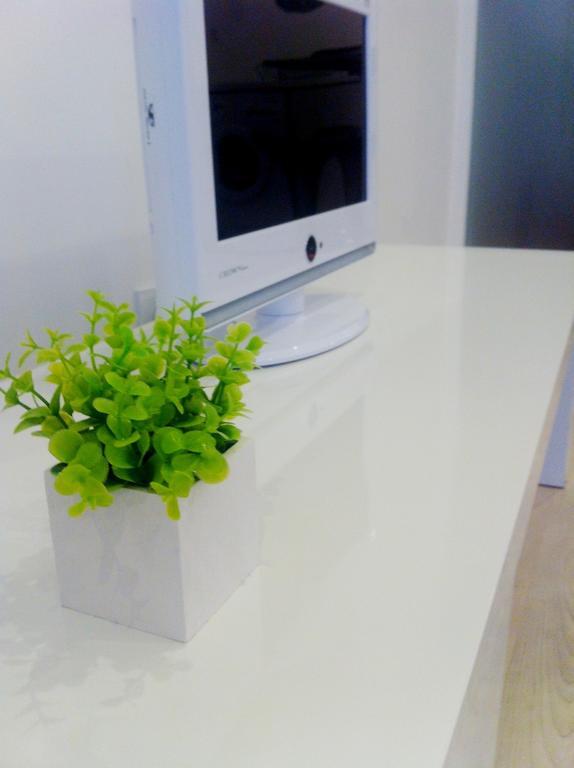 New House Design, Typical Lisbon Apartment Phòng bức ảnh