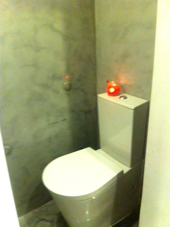 New House Design, Typical Lisbon Apartment Phòng bức ảnh